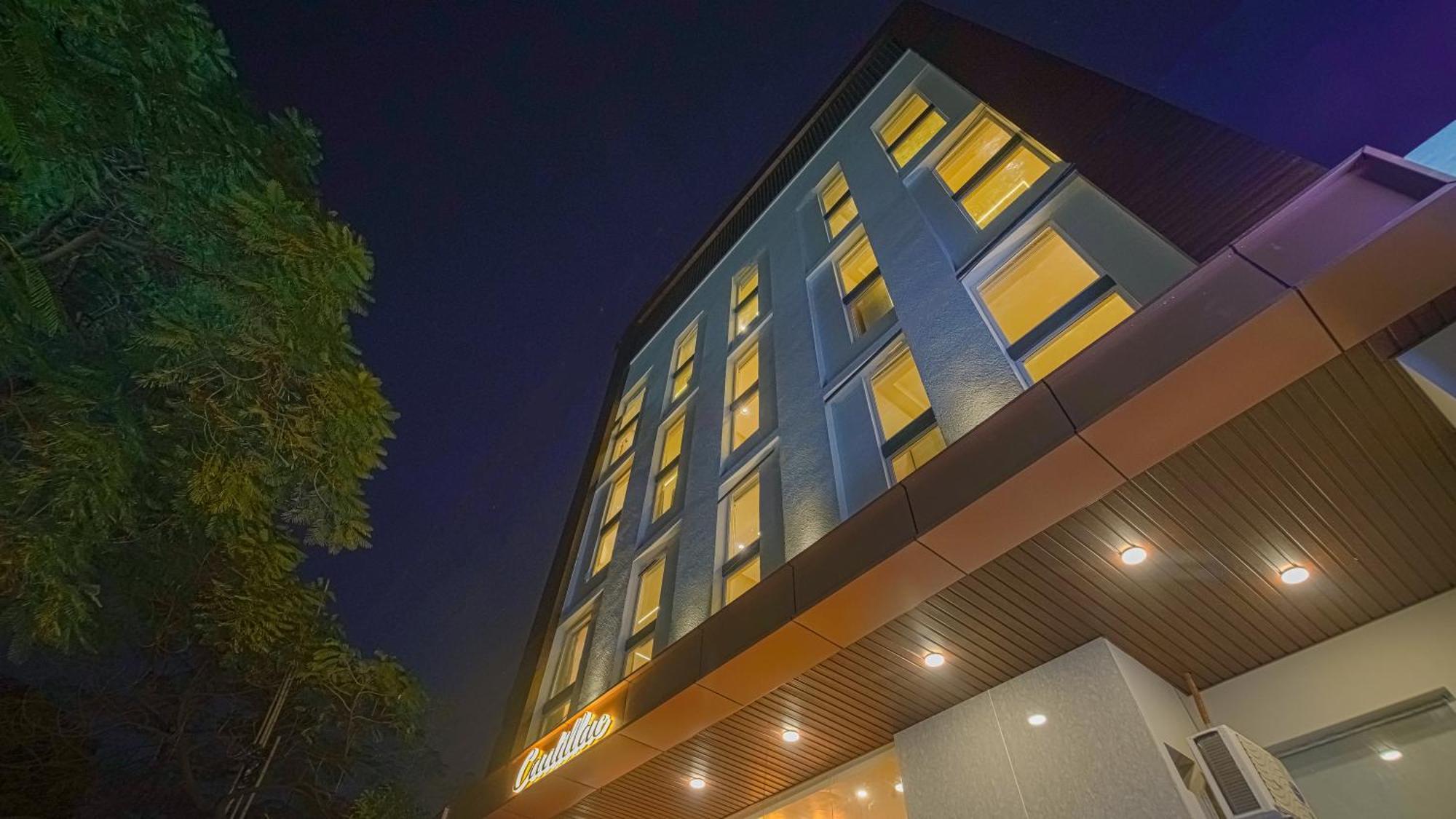 Hotel Perfectstayz Premium Varanasi